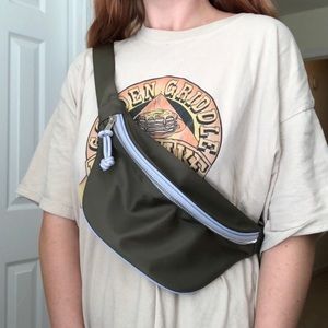 wild fable fanny pack